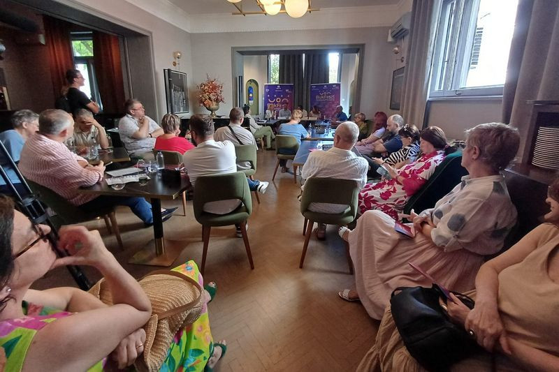 BukFeszt5: kilenc nap, 13 előadás